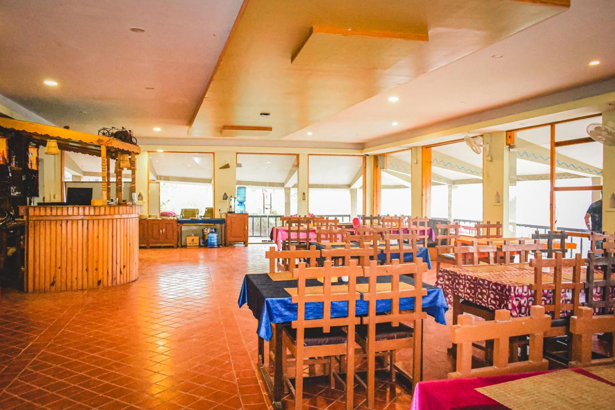 Chitwan Riverside Resort Sauraha Dış mekan fotoğraf